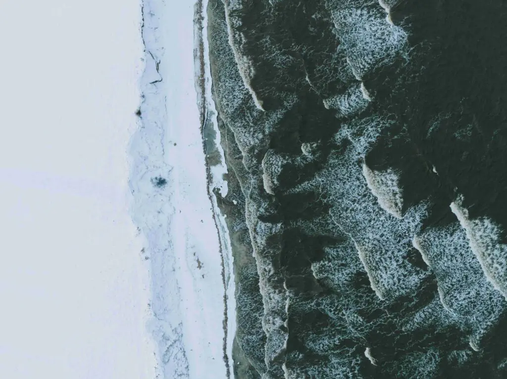 Snow and sea in Reykjanes
