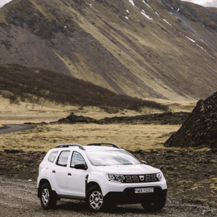 How to get cheaper car rental in Iceland