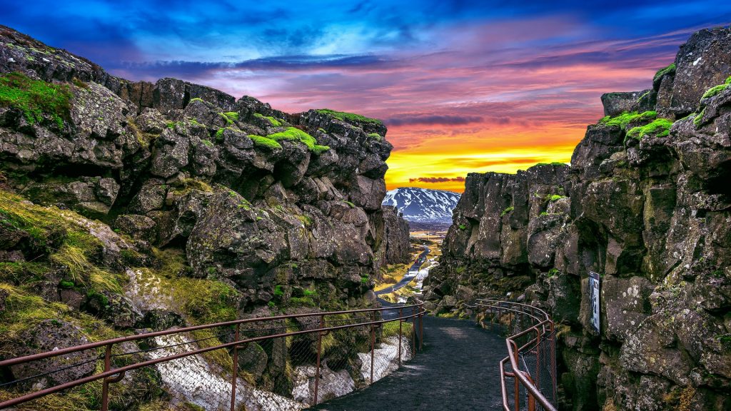 Thingvellir National Park Iceland hike