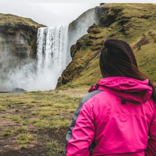 tips for a cheap solo trip in iceland