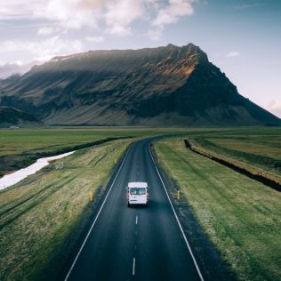 how to get the cheapest rental car in Iceland