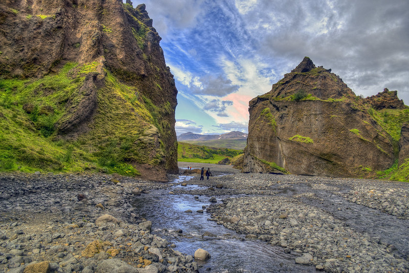 how is it feels to hike to stakkholtsgja canyon