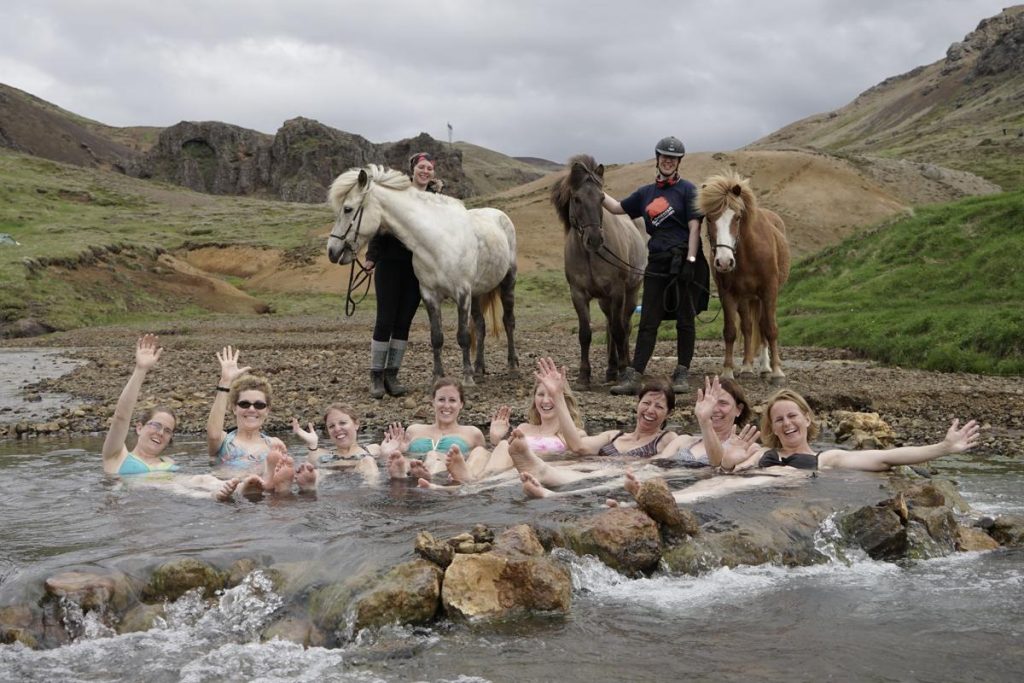 you can ride a horse to the hot spring valley